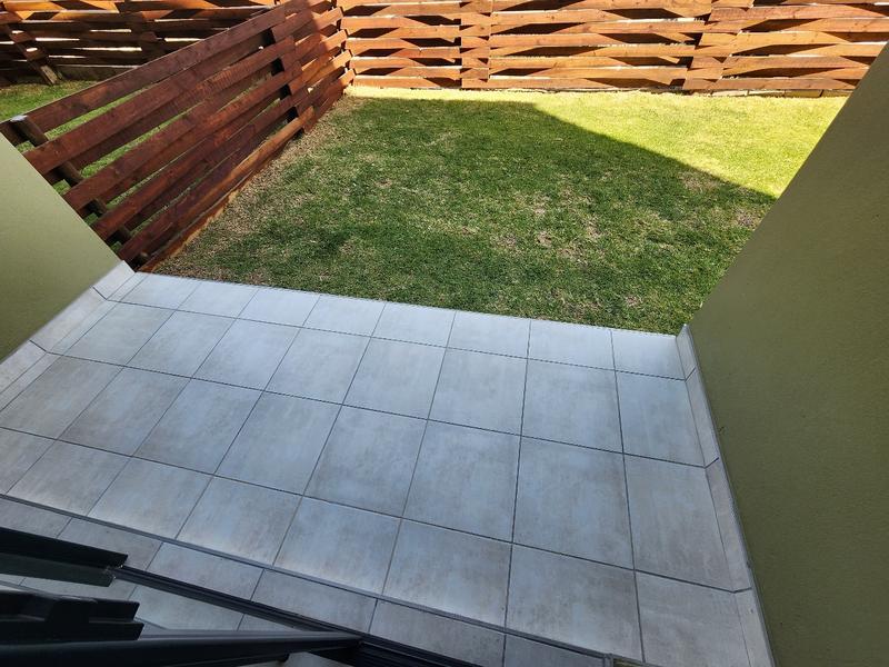 To Let 1 Bedroom Property for Rent in Gordons Bay Western Cape